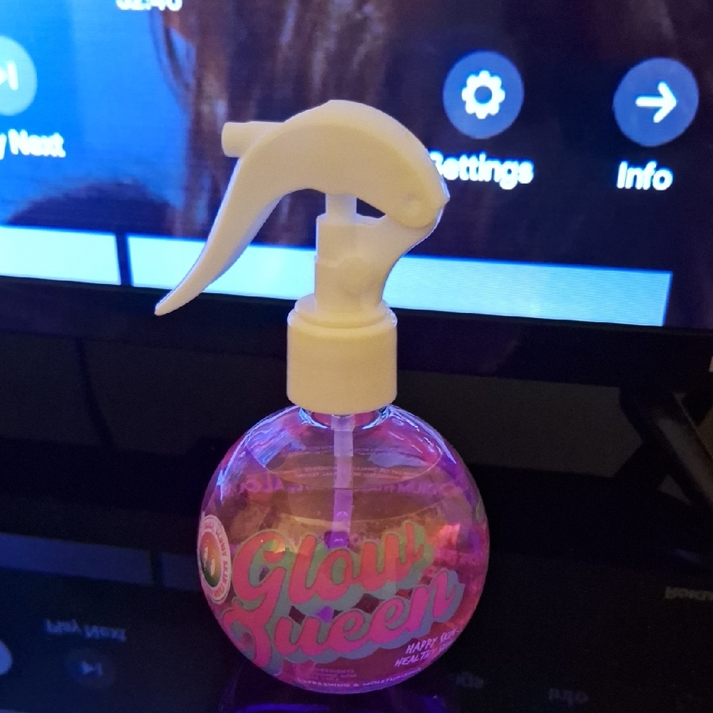 Pink Body Mist Spray - Lightweight Hydrating Scent